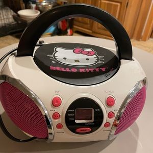 Hello Kitty Sanrio 2013 cd/radio 2013 boombox